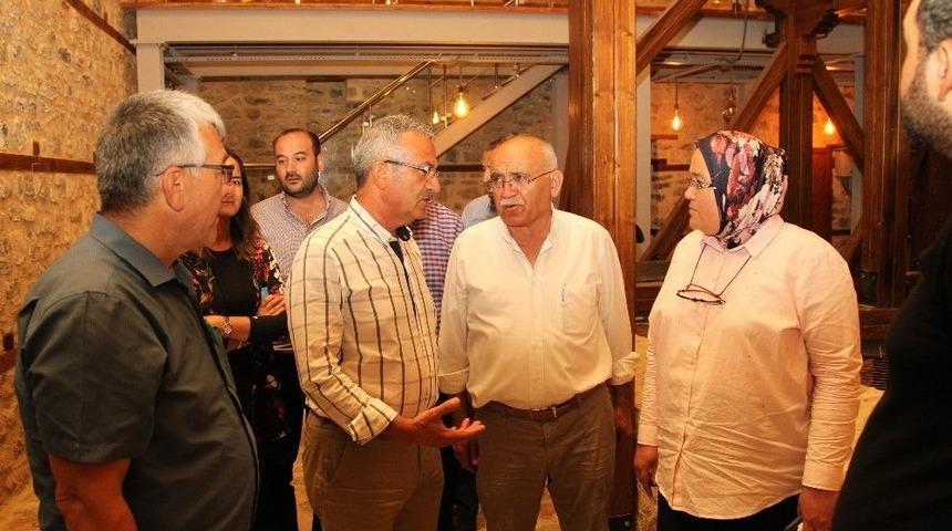 Gebze&rsquo;deki Tarihi Su Dolabı Beğeni Topluyor