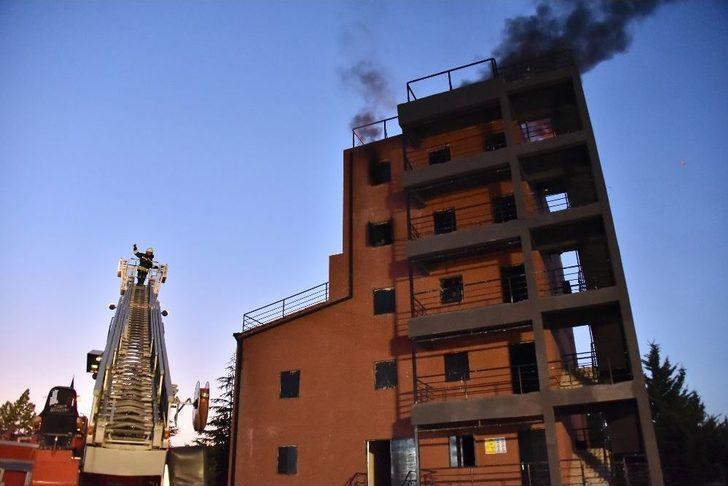 Konya İtfaiyesi’nden Gece Tatbikatı G5