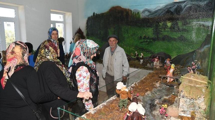 Isparta Belediyesi Kardeş Köy Ve Mahalleleri Bir Araya Getirdi