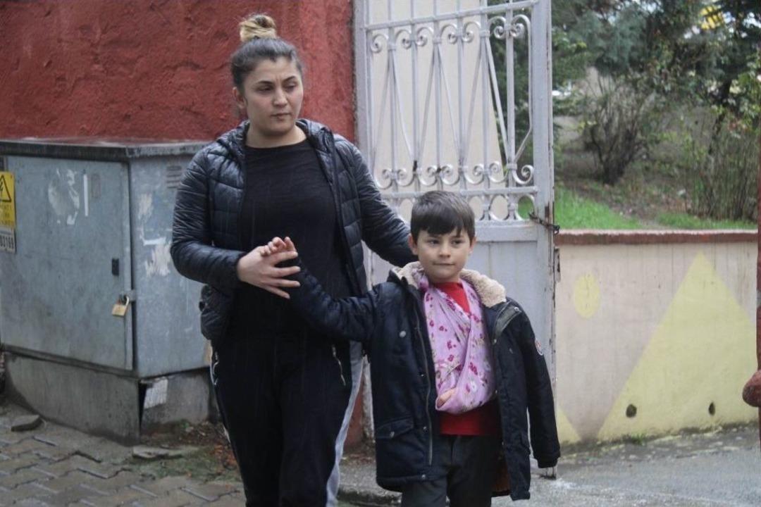 (&ouml;zel Haber) 7 Yaşındaki &Ccedil;ocuğun Sınıfta Darp Edildiği İddiası