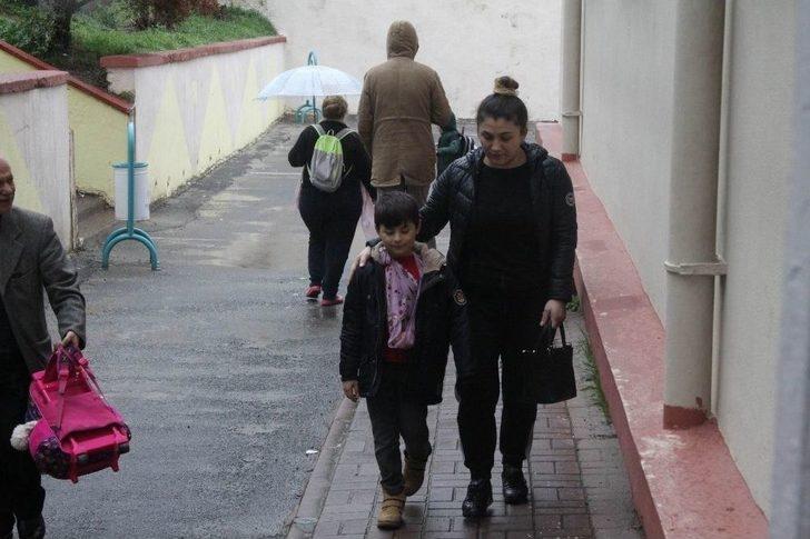 (özel Haber) 7 Yaşındaki Çocuğun Sınıfta Darp Edildiği İddiası G1