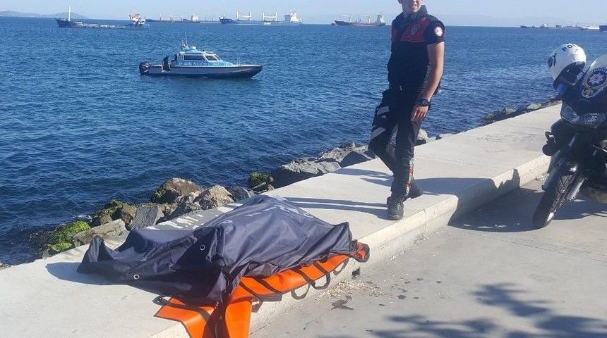 Samatya Sahilinde Ceset Bulundu