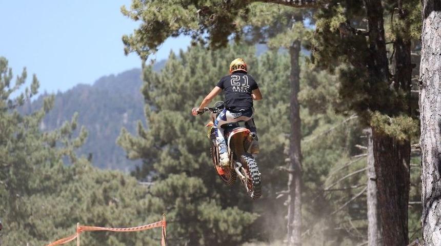 Mersin’de ’motofest’ Gösterileri Nefes Kesti