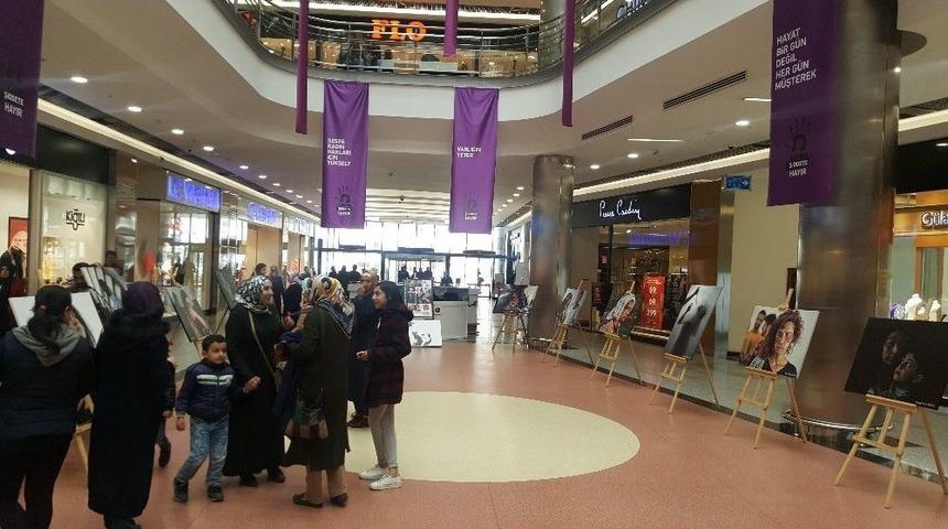 Avm&rsquo;nin Kadınlar G&uuml;n&uuml; Sergisine Yoğun İlgi