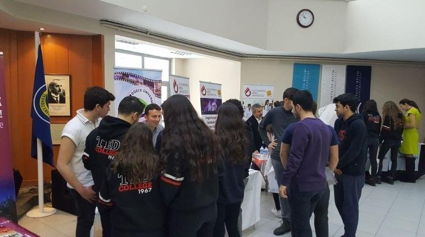 D&uuml;zce &Uuml;niversitesi Ereğli&rsquo;de &Uuml;niversite Adaylarıyla Buluştu
