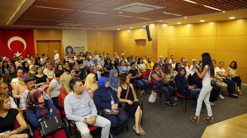 &Ccedil;ocuk Gelişim Uzmanı İnci Aileleri Uyardı