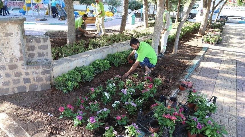 Haliliye&rsquo;deki Parklarda Peyzaj &Ccedil;alışmaları