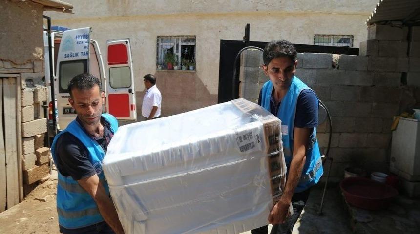 Eyy&uuml;biye&rsquo;de Yardıma Muhta&ccedil; Vatandaşların Y&uuml;z&uuml; G&uuml;ld&uuml;