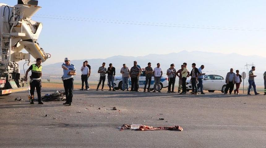 Motosiklet S&uuml;r&uuml;c&uuml;s&uuml; Gen&ccedil; Kazada Hayatını Kaybetti