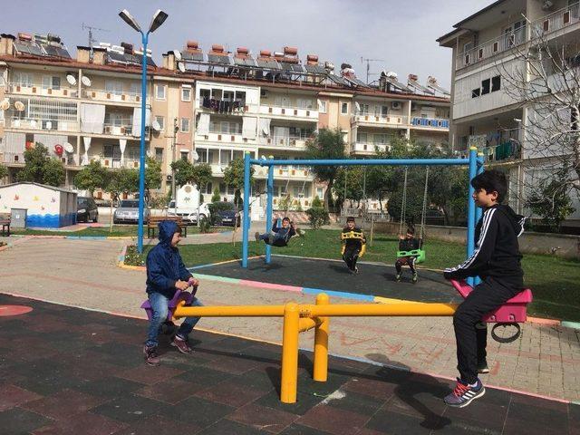 Başkan Özakcan Mahalle Halkının İsteğini Yerine Getirdi