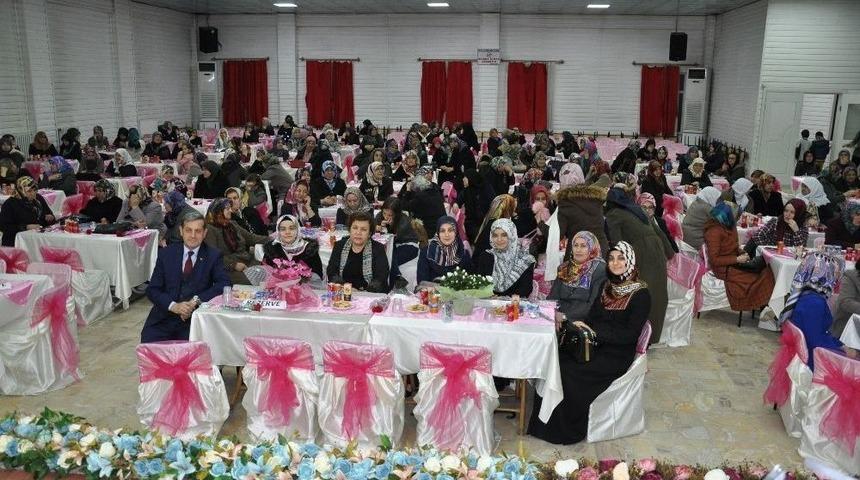 Simav&rsquo;da D&uuml;nya Kadınlar G&uuml;n&uuml;