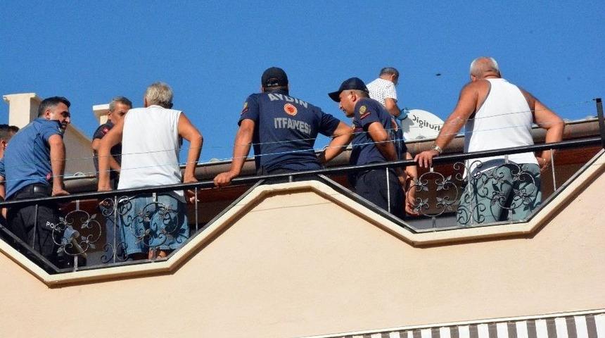 Akıma Kapılan Yaşlı Adam &Ouml;ld&uuml;