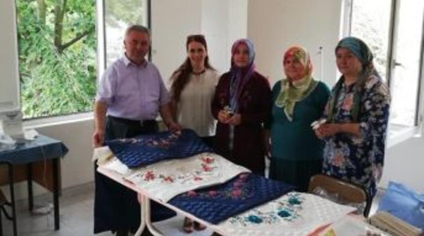 Kadınların &Ccedil;eyiz Ve Nakış Kursu Devam Ediyor