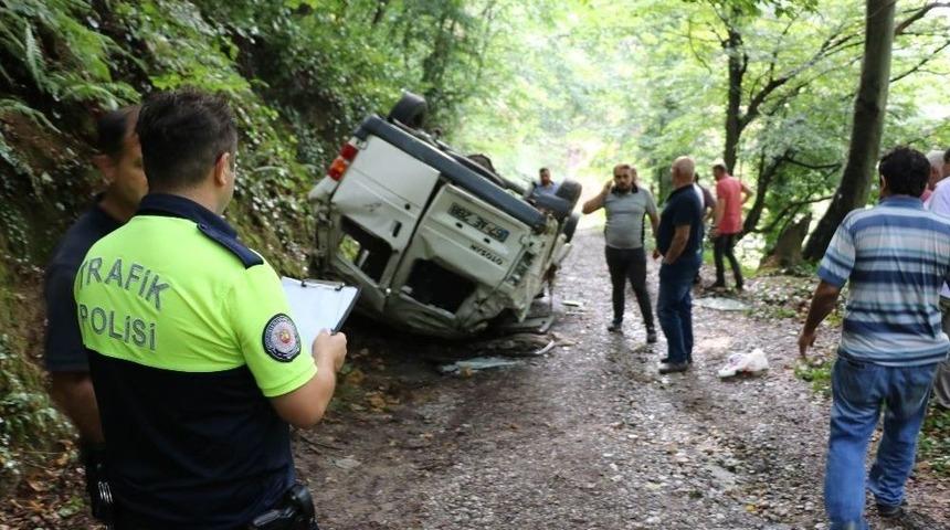 Panelvan Aracın Uçuruma Yuvarlanma Anı Kamerada