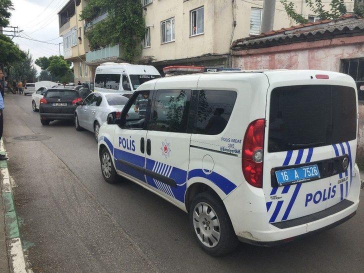 Uyuşturucu Satıcısı İle Polis Kovalamacısı Sonucunda 6 Araç Kullanılamaz Hale Geldi G1