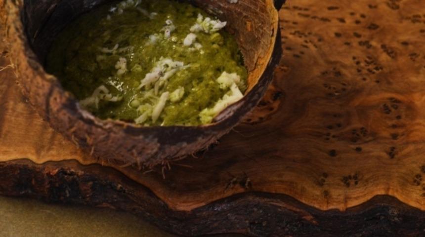 Taze Hindistan Cevizli Pesto Sos