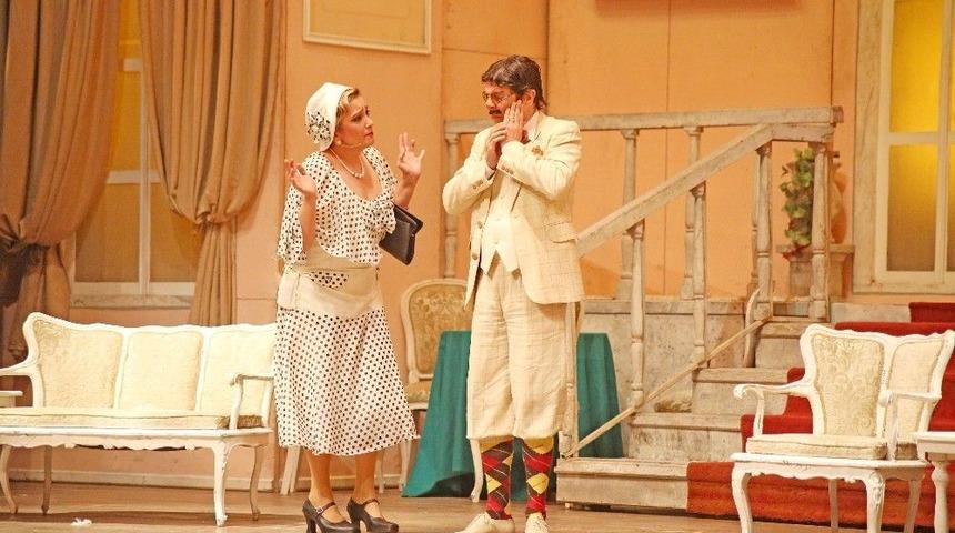 Kadınlar &lsquo;l&uuml;k&uuml;s Hayat&rsquo; M&uuml;zikaliyle Buluştu