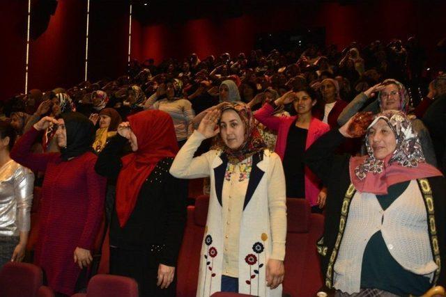 Başkan Özbaş, 800 Kadını Sinema Etkinliğinde Buluşturdu