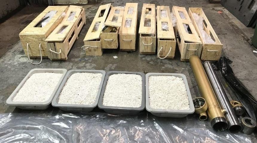 İstanbul&rsquo;dan Suudi Arabistan&rsquo;a Pistonlarla G&ouml;nderilen Uyuşturucu Haplar Polise Takıldı