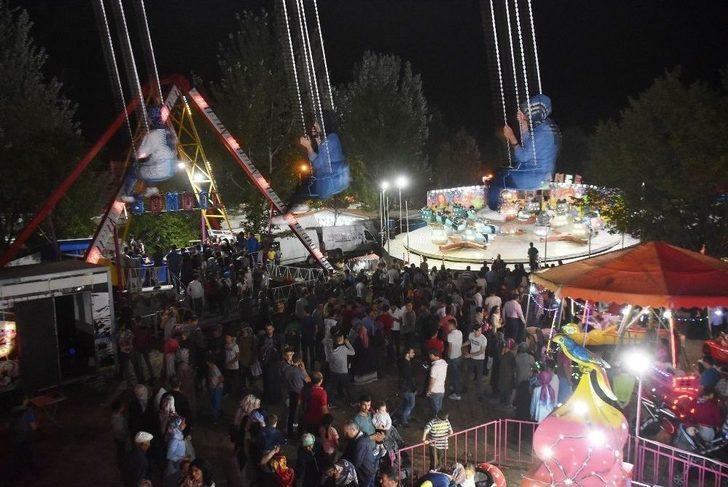 Dursunbey’de Panayıra İlgi Yoğun Oldu G5