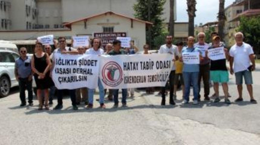 Doktor Yal&ccedil;ın&rsquo;ın Darp Edilmesi İskenderun&rsquo;da Kınandı