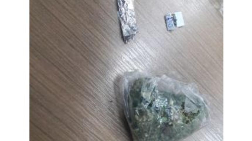 Kuşadası&rsquo;nda Uyuşturucu Operasyonu; 3 G&ouml;zaltı