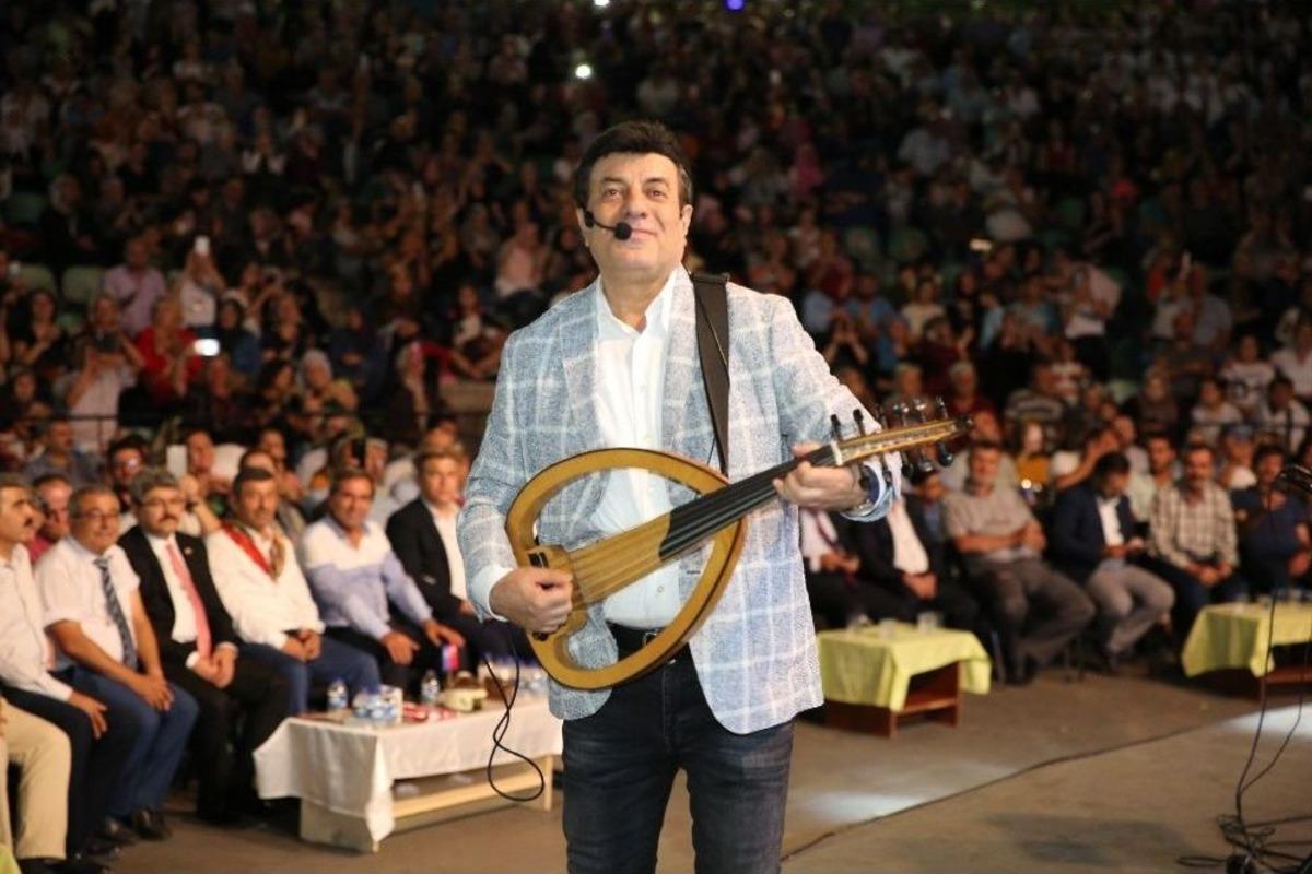 Bilecekliler Coşkun Sabah&rsquo;la Ş&ouml;lene Damga Vurdu