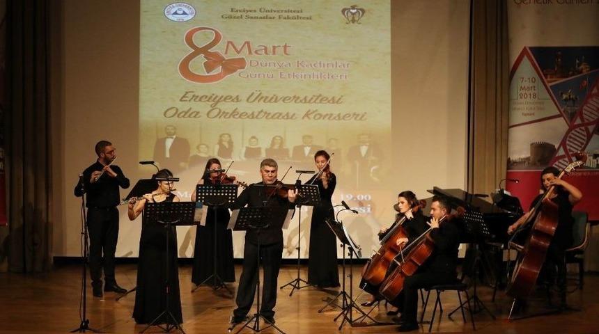 Er&uuml; Oda Orkestrası &lsquo;kadınlar G&uuml;n&uuml; &Ouml;zel Konseri&rsquo; Verdi