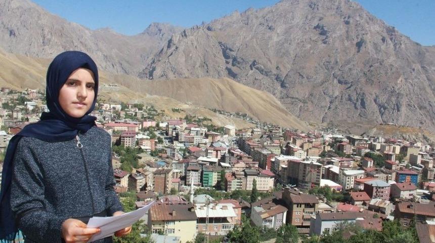 (özel) Hakkarili Esranur’dan Cumhurbaşkanı Erdoğan’a Şiirli Destek