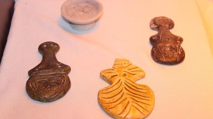 Anadolu&rsquo;nun En Estetik İlk Tarak Ve Kartvizitleri G&ouml;renleri Şaşırtıyor