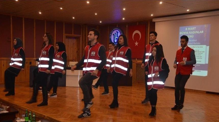 &ldquo;8 Mart D&uuml;nya Kadınlar G&uuml;n&uuml;&rdquo; Konferansı D&uuml;zenlendi