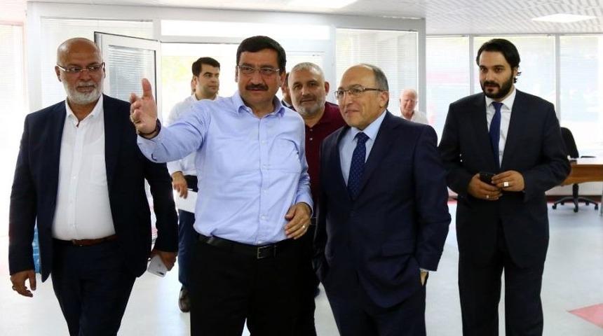 Ke&ccedil;i&ouml;ren Millet Kıraathanesi B&uuml;y&uuml;k Beğeni Topladı