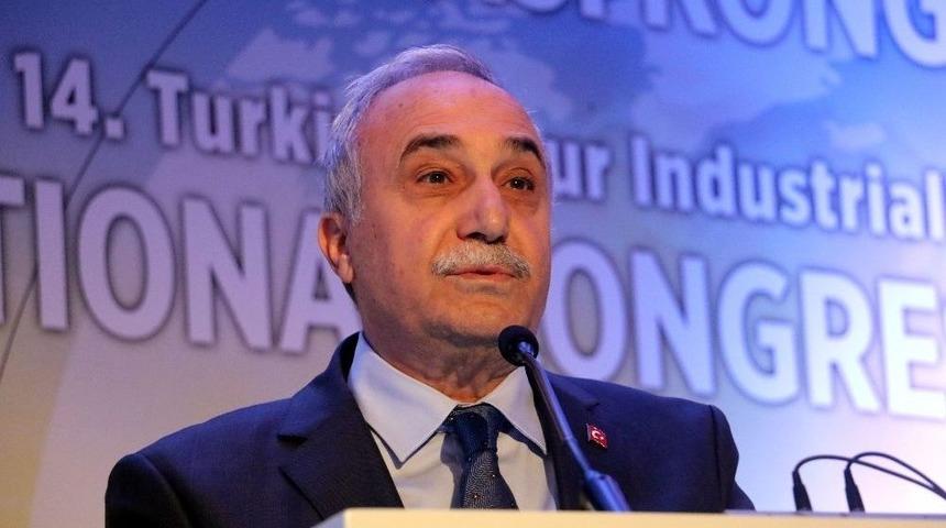 Bakan Fakıbaba, "t&uuml;rkiye&rsquo;de Yılda 1,7 Milyar Ekmek İsraf Ediliyor"
