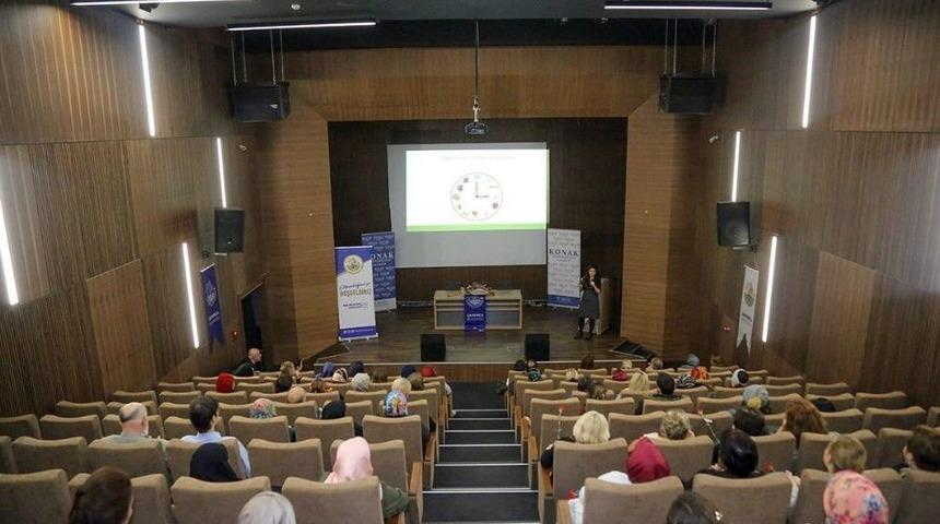 Sapanca&rsquo;da Sağlıklı Beslenme Semineri D&uuml;zenlendi