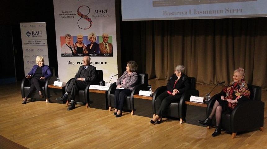 Prof. Dr. Farina: "eşitlik&ccedil;i Ve &Ouml;zg&uuml;r Bir Toplum İ&ccedil;in Kadın Ve Erkek Yan Yana Olmalıdır"