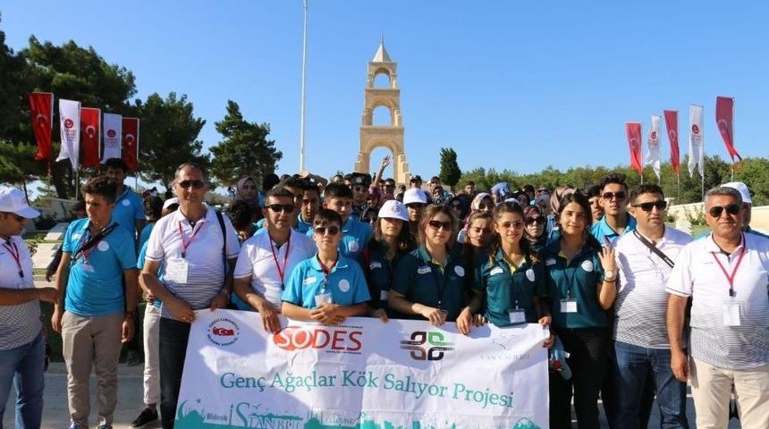 Vanlı 105 Genç ‘genç Ağaçlar Kök Salıyor Projesi” Kapsamında Uğurlandı