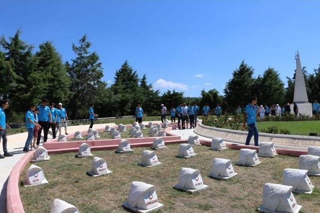 Vanlı 105 Genç ‘genç Ağaçlar Kök Salıyor Projesi” Kapsamında Uğurlandı