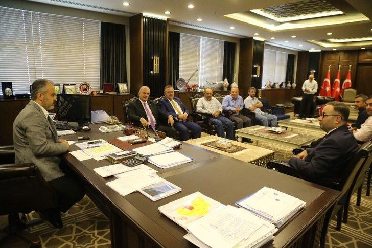 Ahududu Yetiştiricileri Büyükşehir’de G1