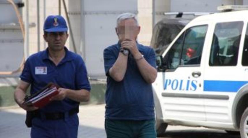 &Ouml;ğretmen, &Ouml;ğrenciye Tacizden Tutuklandı