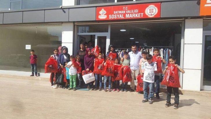 Vali Deniz’den Şehit Ve Gazi Çocuklarına Bayramlık Kıyafet G2