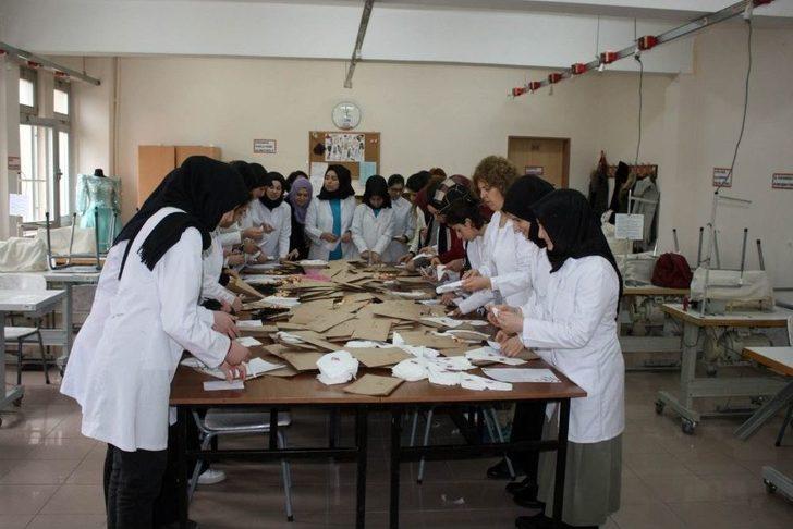 Öğrenciler Mehmetçiğe Mektup Yazdı, Cevşen Gönderdi G1