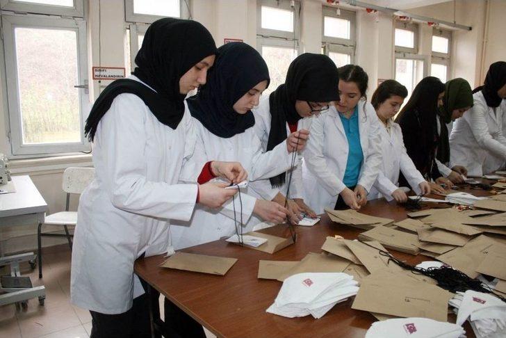 Öğrenciler Mehmetçiğe Mektup Yazdı, Cevşen Gönderdi G2