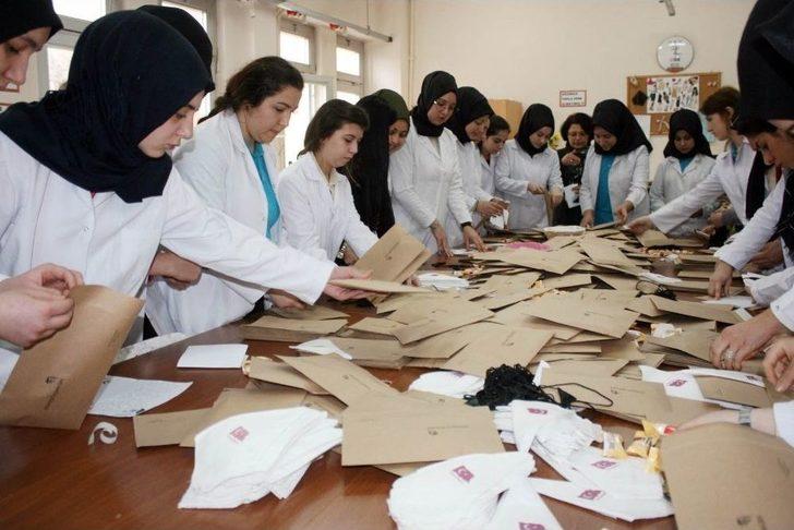 Öğrenciler Mehmetçiğe Mektup Yazdı, Cevşen Gönderdi G3