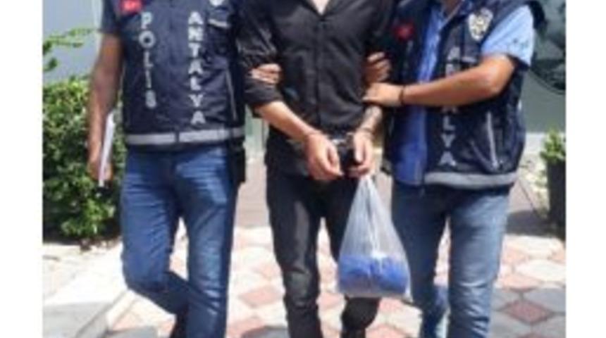 Antalya&rsquo;da İş Yeri Hırsızı 2 Hafta Sonra Yakalandı