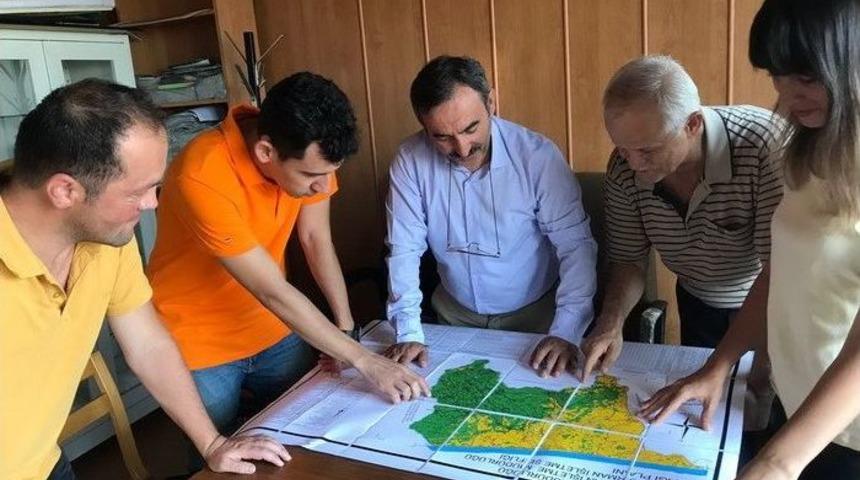 Ak&ccedil;akoca&rsquo;da Yenilenen Yol Şebeke Planları Teslim Alındı