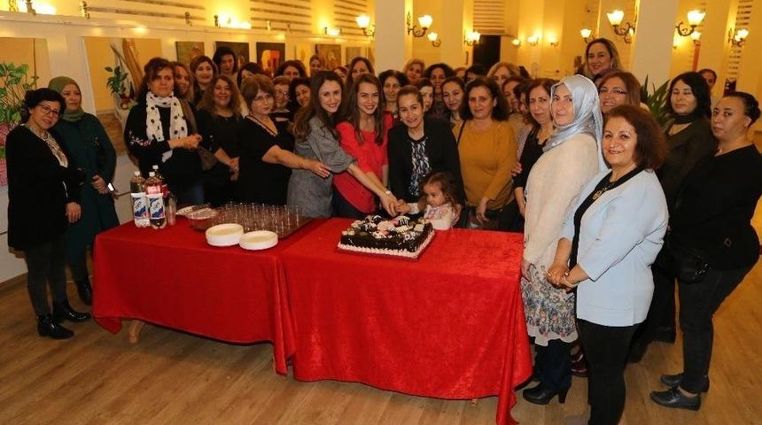 Kadın Kursiyerler &rsquo;8 Mart D&uuml;nya Kadınlar G&uuml;n&uuml;&rsquo;n&uuml; Kutladı