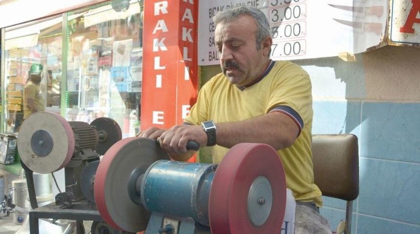 Bı&ccedil;ak&ccedil;ıların Bayram Mesaisi Başladı