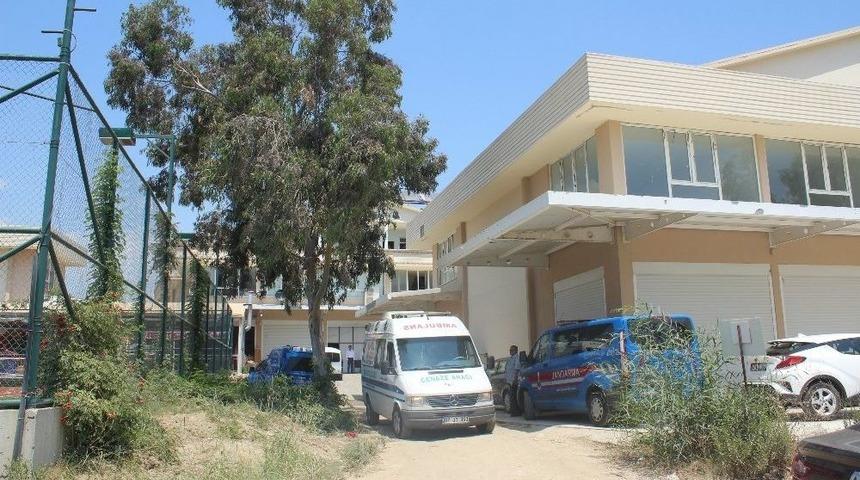 Turizmci Evinde &Ouml;l&uuml; Bulundu