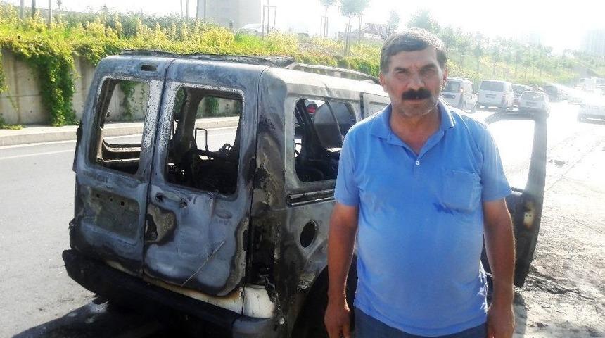 15 Dakika &Ouml;nce Satın Aldığı Araba Alev Alev Yandı