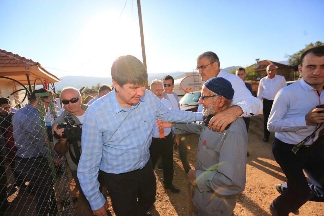 T&uuml;rel&rsquo;den Elmalı&rsquo;ya Ge&ccedil;miş Olsun Ziyareti